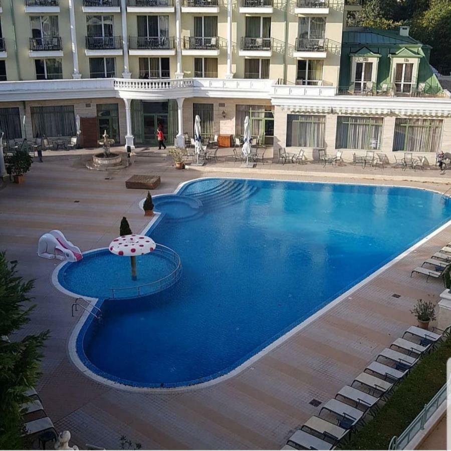 Apartcomplex Splendid - Apartment Romance № 46 St. Konstantin og Helena Eksteriør bilde